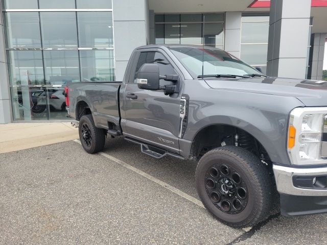 2023 Ford F-350 XLT