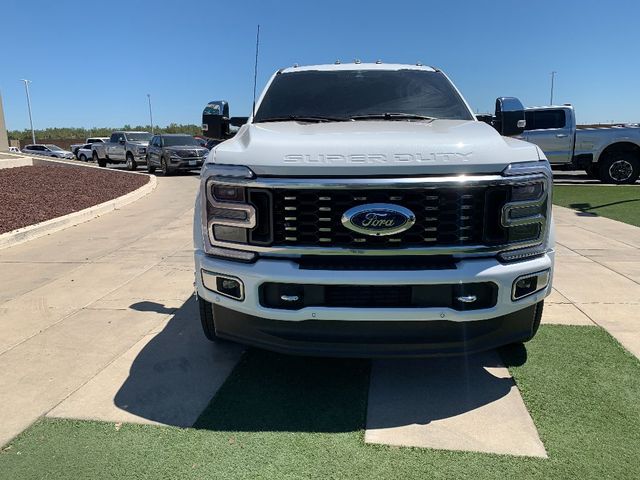 2023 Ford F-450 Platinum