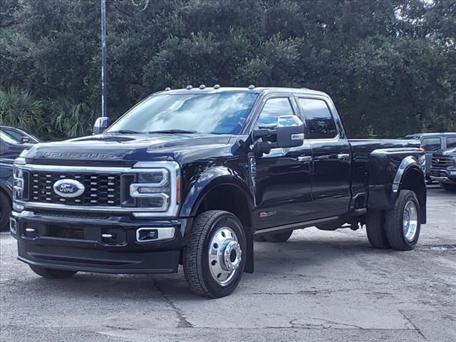 2023 Ford F-450 Platinum