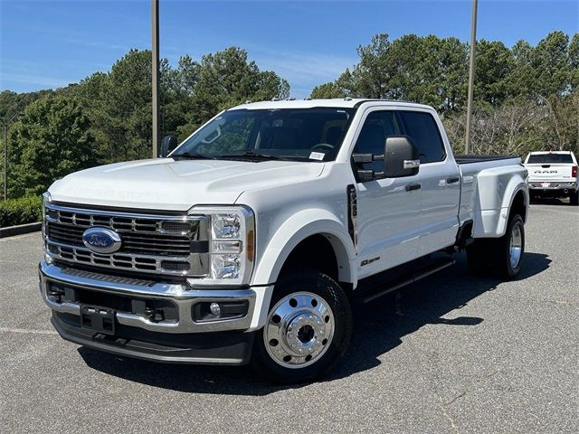 2023 Ford F-450 XLT