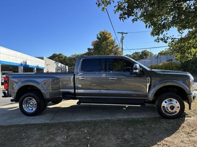 2023 Ford F-450 Lariat