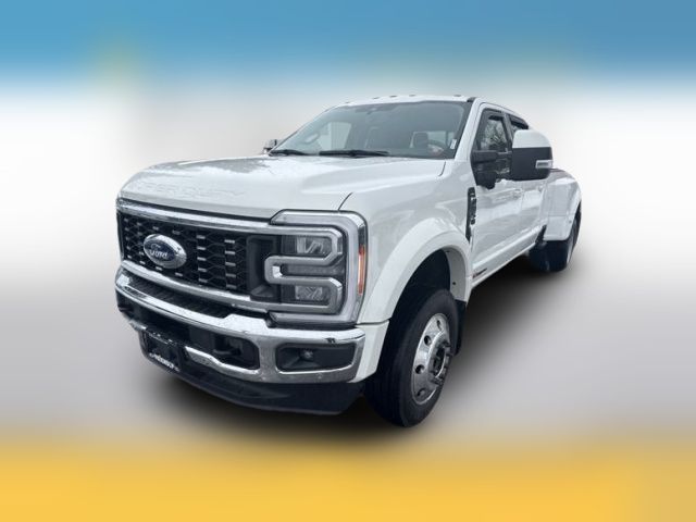 2023 Ford F-450 Lariat