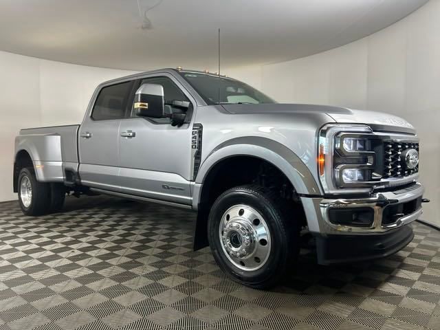 2023 Ford F-450 Lariat