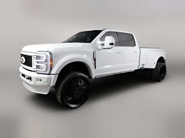 2023 Ford F-450 Lariat