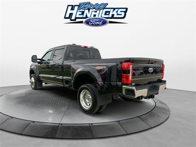 2023 Ford F-450 Lariat