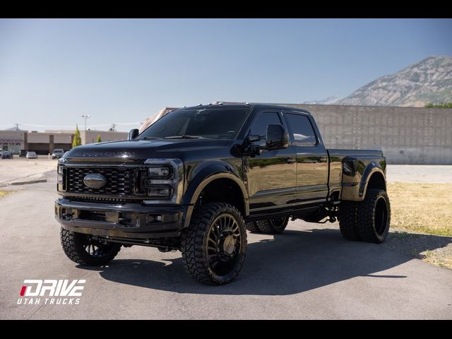 2023 Ford F-450 Platinum