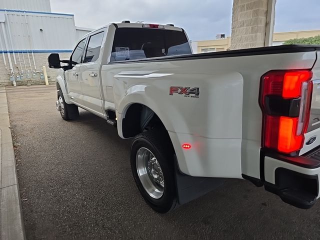 2023 Ford F-450 Platinum