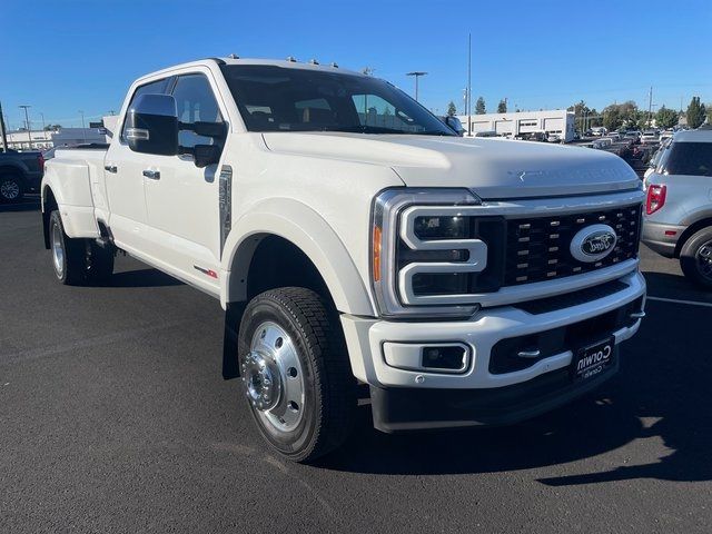 2023 Ford F-450 Platinum