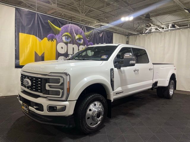 2023 Ford F-450 Platinum