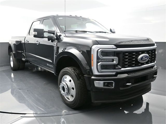 2023 Ford F-450 Platinum