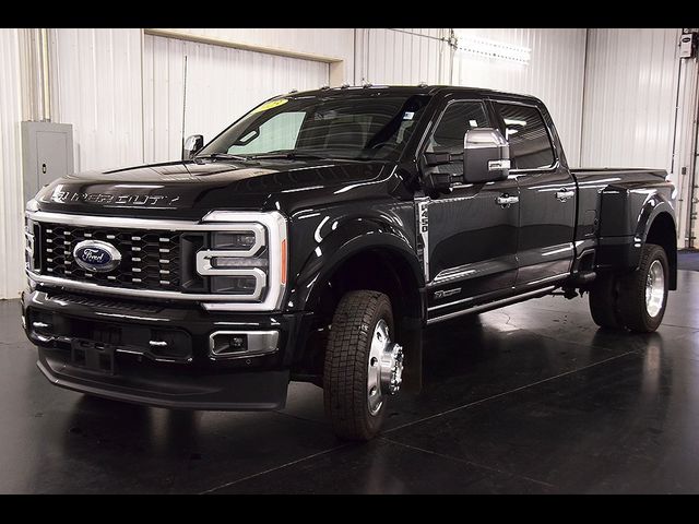 2023 Ford F-450 Platinum