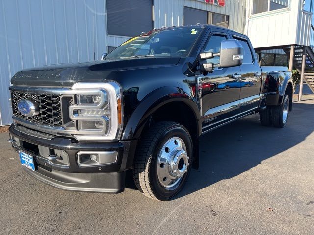 2023 Ford F-450 Platinum