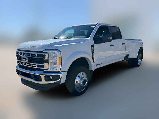 2023 Ford F-450 XLT