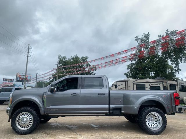 2023 Ford F-450 Lariat