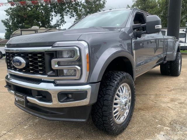 2023 Ford F-450 Lariat