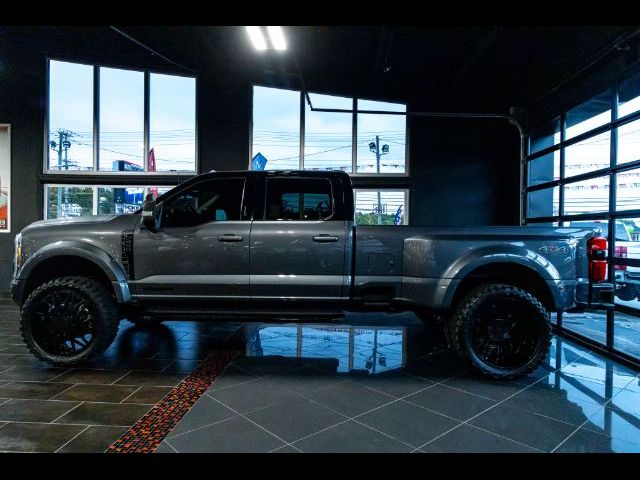 2023 Ford F-450 Lariat