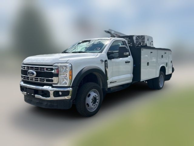 2023 Ford F-550 