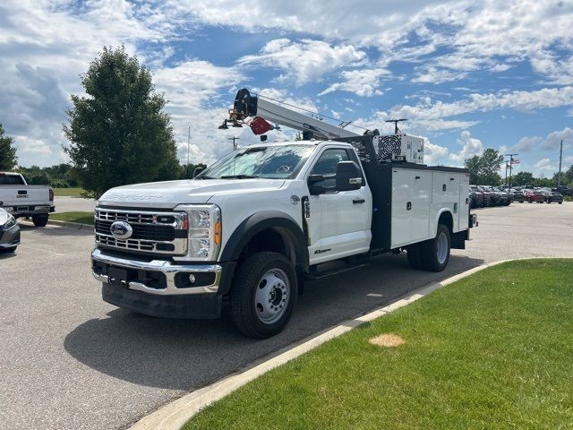 2023 Ford F-550 