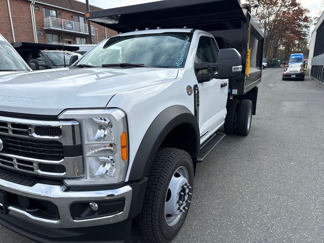 2023 Ford F-550 