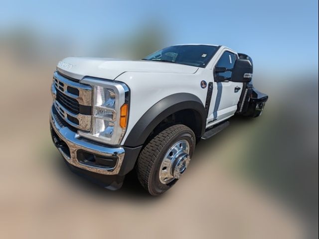 2023 Ford F-550 