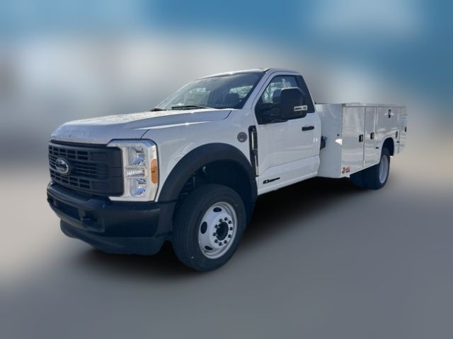 2023 Ford F-550 