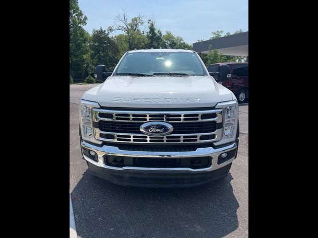 2023 Ford F-550 XLT