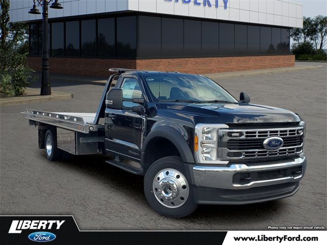 2023 Ford F-550 XLT