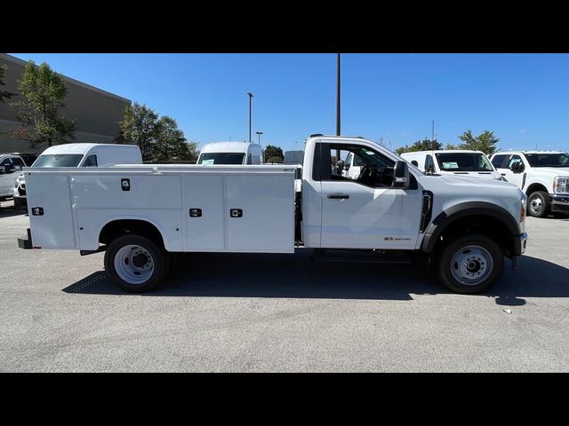 2023 Ford F-550 XLT