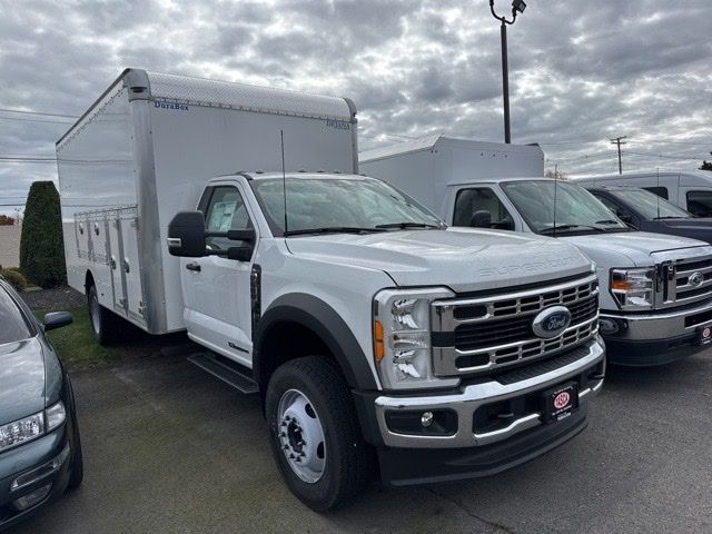 2023 Ford F-600 