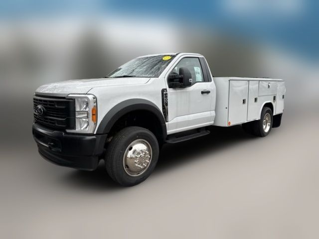 2023 Ford F-600 