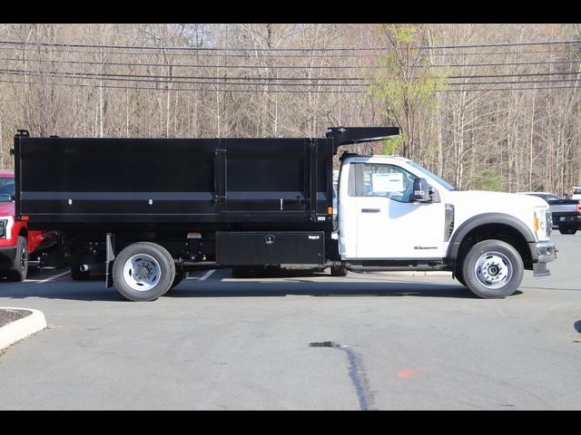 2023 Ford F-600 