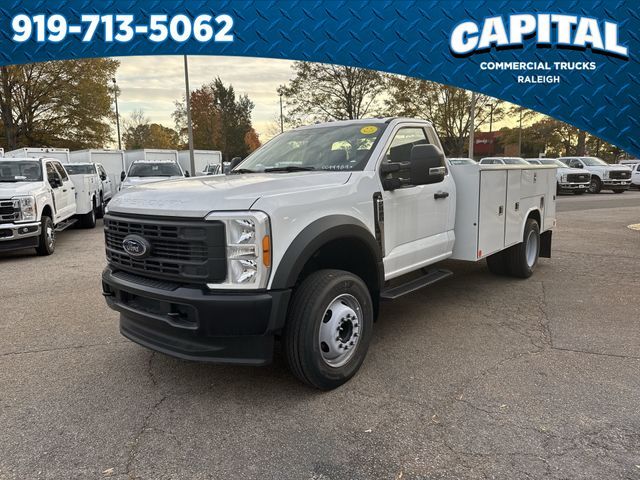 2023 Ford Super Duty F-600 DRW 