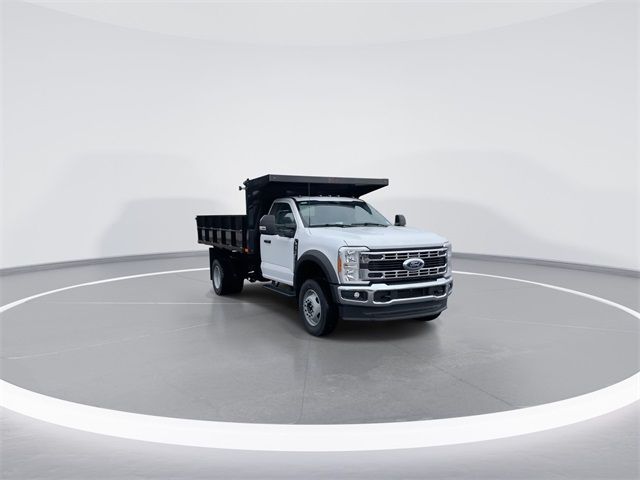2023 Ford Super Duty F-600 DRW 