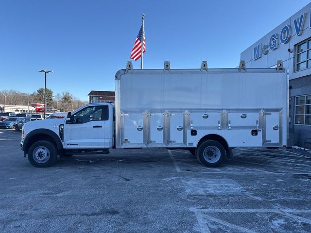 2023 Ford F-600 