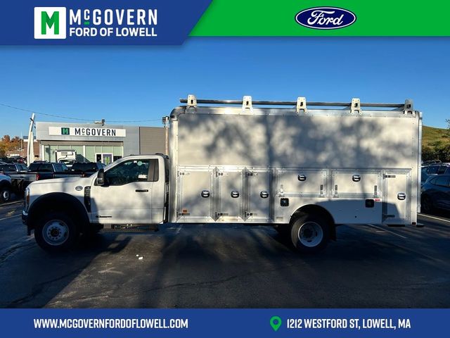 2023 Ford F-600 