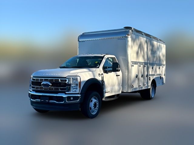 2023 Ford Super Duty F-600 DRW 