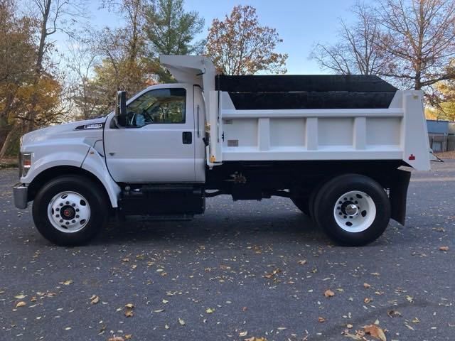 2023 Ford F-650 Base