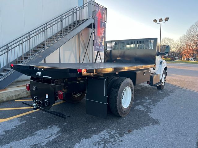 2023 Ford F-650 Base