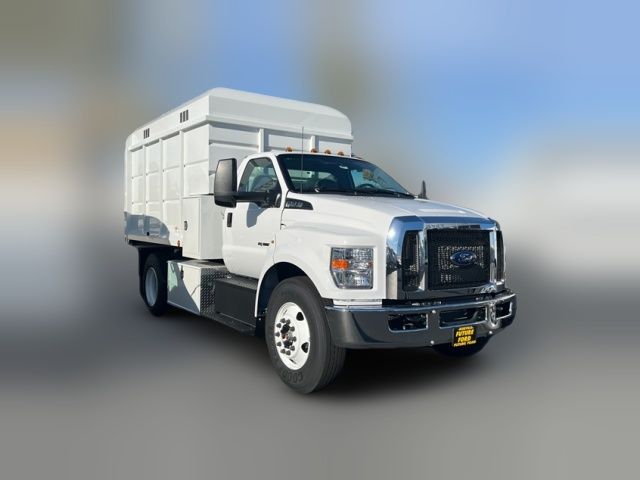 2023 Ford F-650 Base