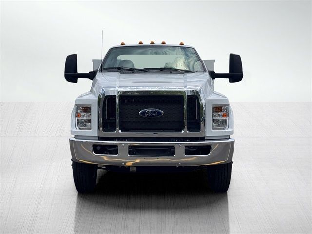 2023 Ford F-650 Base