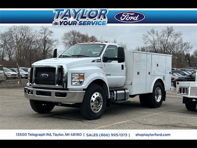 2023 Ford F-650 Base