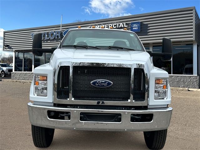 2023 Ford F-650 Base