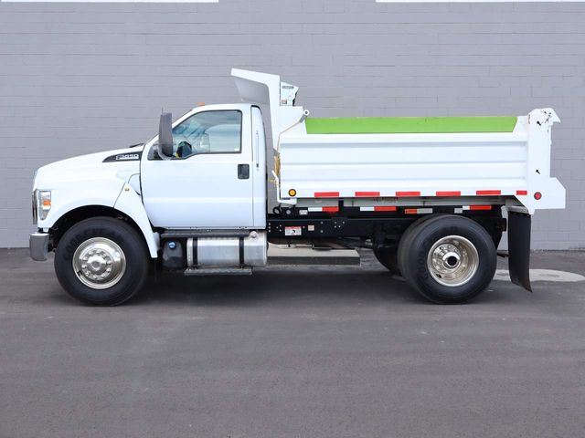 2023 Ford F-650 Base