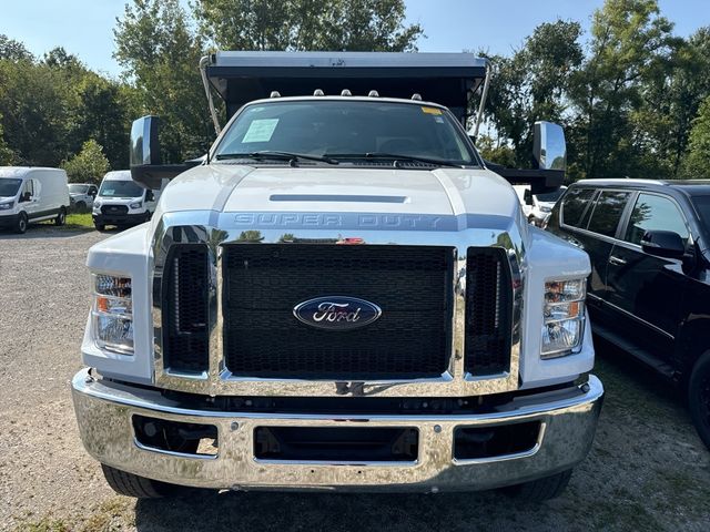 2023 Ford F-750 Base