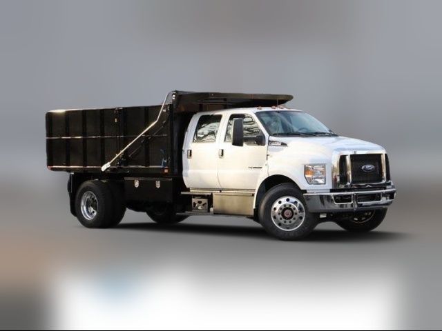 2023 Ford F-750 Base