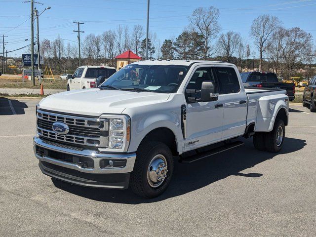 2023 Ford F-350 XLT