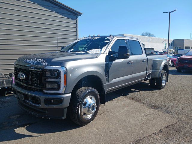 2023 Ford F-350 Platinum