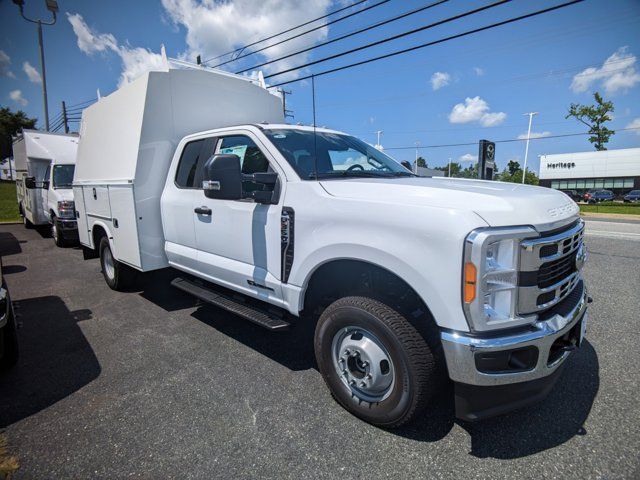 2023 Ford F-350 XLT