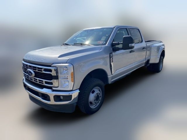 2023 Ford F-350 XLT