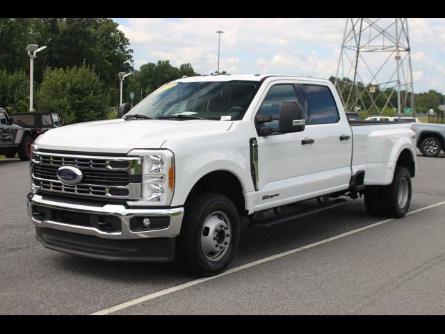 2023 Ford F-350 XLT